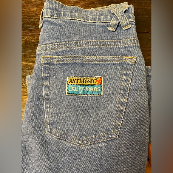 Vintage Anti-Basic Daily Jeans size 9/10 - Picture 6 of 8